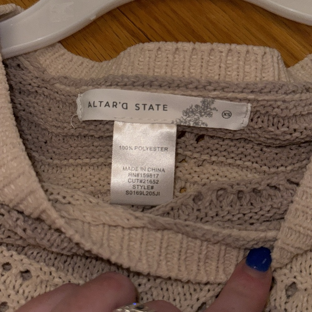 Altar’d State sweater - Picture 3 of 3